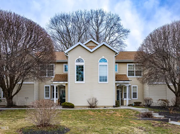 4706 Foxwood Drive S, Clifton Park, NY 12065