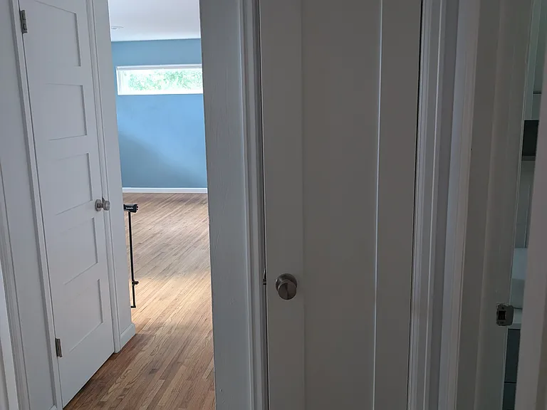 914 W Jefferson St — Photo 36