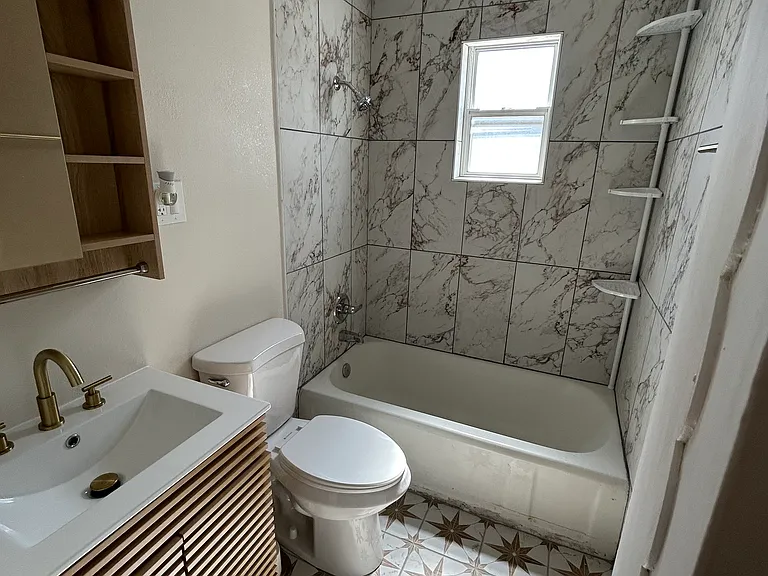 1237 Princeton Dr NE — Photo 9