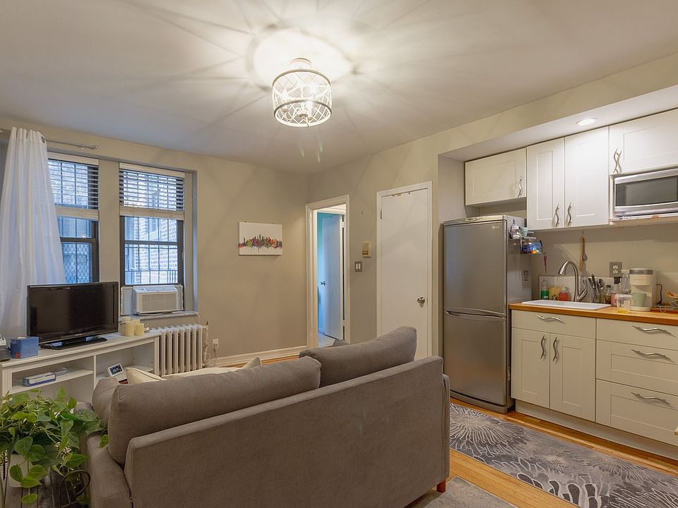 1st image of 300 8th Ave APT 2J
