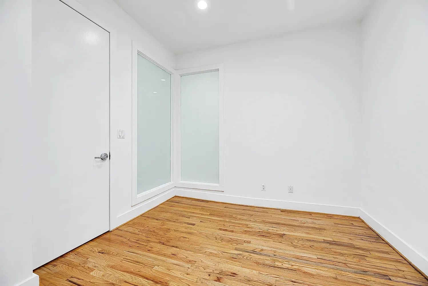 122 East 27th Street — Photo 4