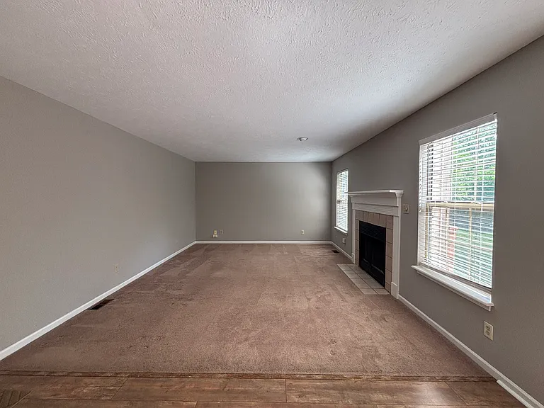 1129 Aqueduct Way — Photo 25