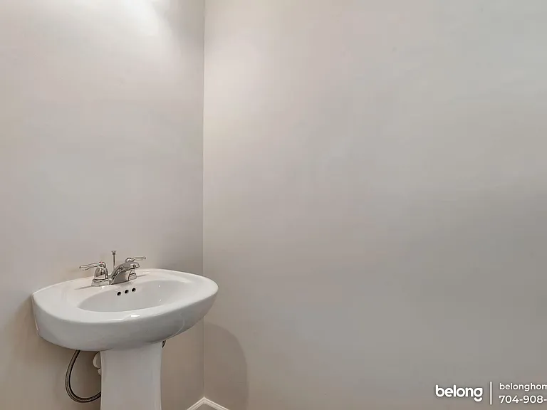 2735 Winn Mill Dr — Photo 20