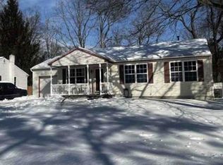 17 W Cloverdale Ave, Pine Hill, NJ 08021