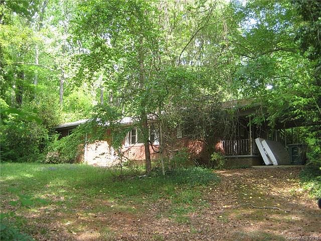 2nd image of 3235 Charlotte Hwy