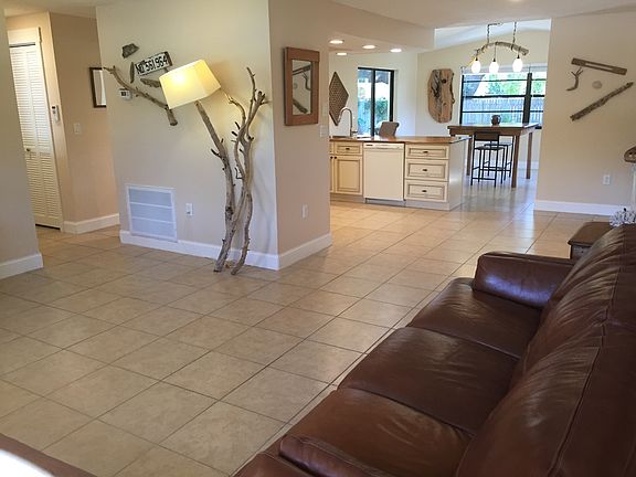 4th image of 8341 Liman Dr