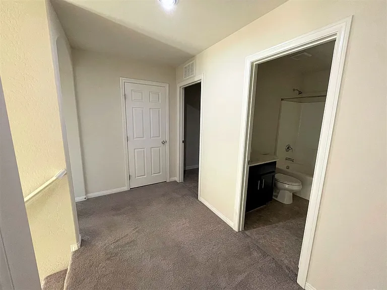 7063 Claythorn Rd — Photo 18