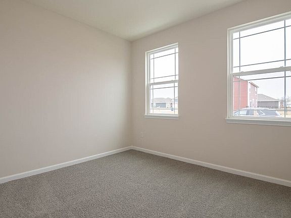 5th image of 5208 Woodhurst Ln