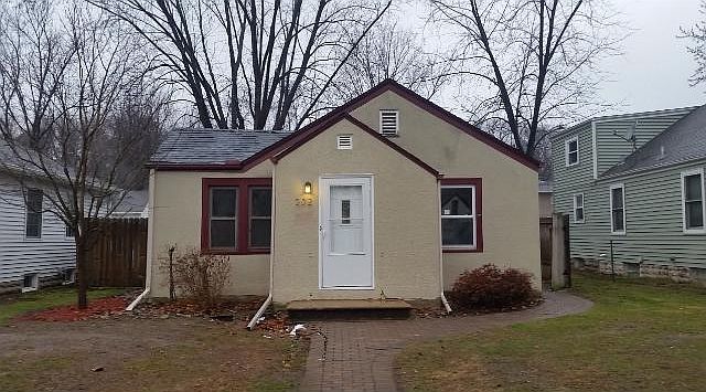 1st image of 532 8th Ave S