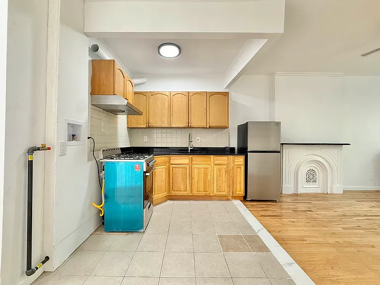 442 Gates Ave #4F — Photo 3