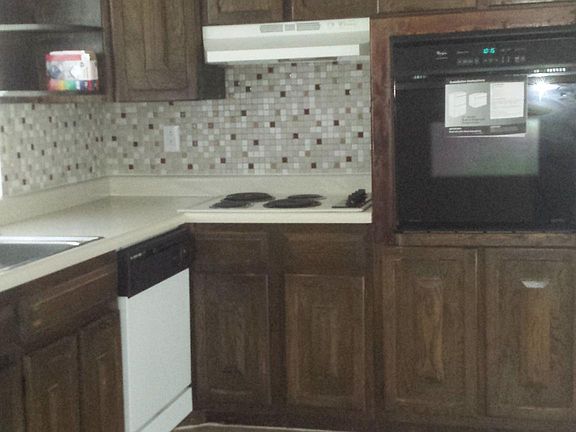 Eat-In Kitchen