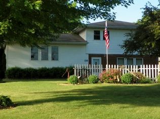 139 W Broad St, North English, IA 52316