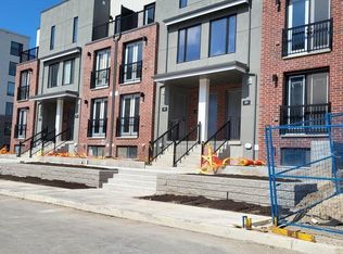 99 Roger St #30, Waterloo, ON N2J0G1