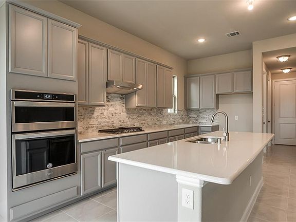 3rd image of 5709 Natchez Ln
