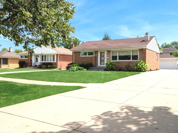 8223 N Washington St, Niles, IL 60714