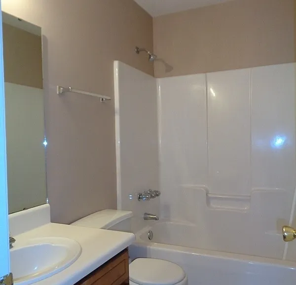 6118 Vinnie Dr — Photo 12