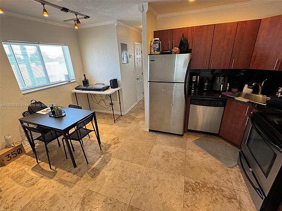 3rd image of 1856 NE 46th St APT F8