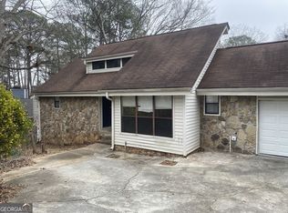 3958 Cotswold Dr SW, Lilburn, GA 30047