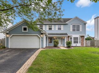 2S601 River Oaks Dr, Warrenville, IL 60555
