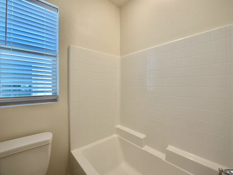 1812 Canyon Oaks Ln — Photo 22
