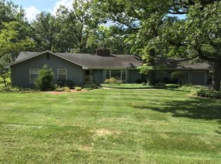 3009 Red Barn Rd, Crystal Lake, IL 60012