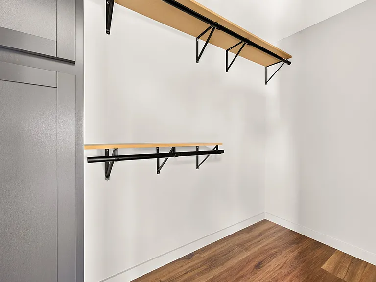 176 Hudson St #4 — Photo 11