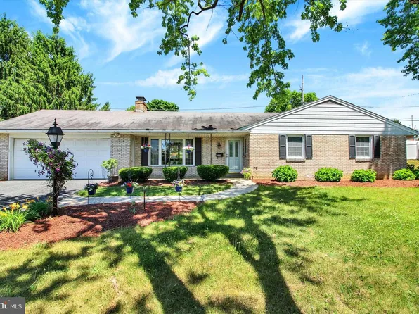 388 Chestnut St, Hamburg, PA 19526