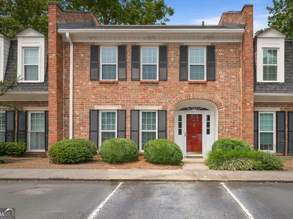 5 Palace Green Pl NW, Atlanta, GA 30318