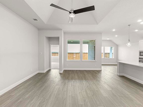 04_14534 Lovelace, Celina