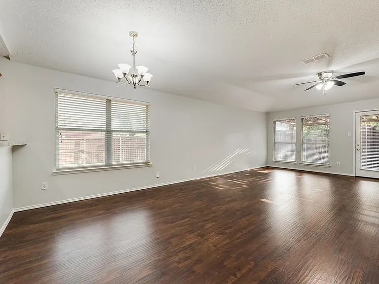 9139 Grand Canal Dr — Photo 16