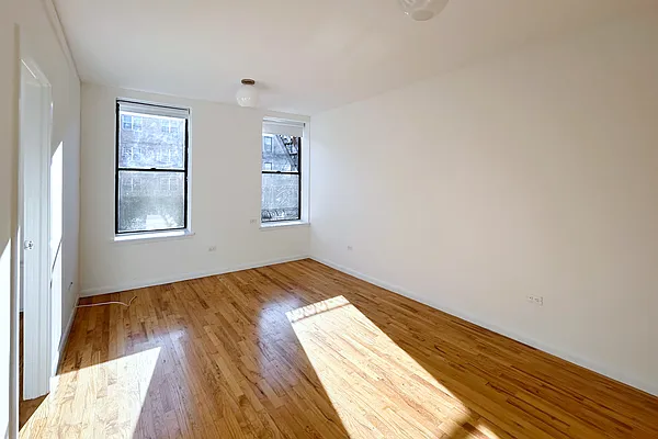 Rented by Pinnacle City Living (Manual) | media 4