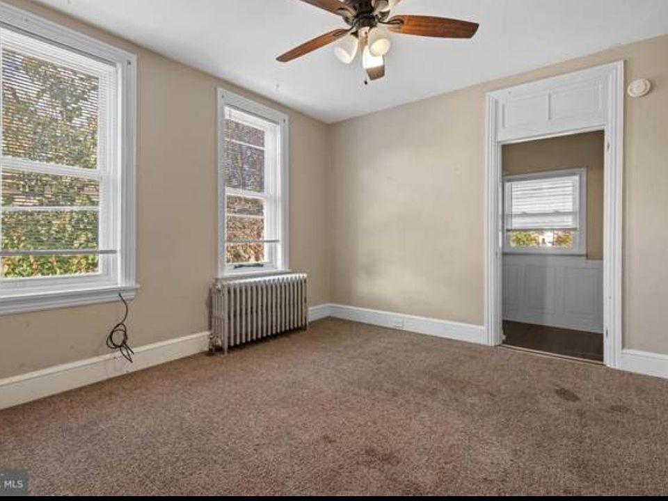 1st image of 125 N 4th St Floor 1