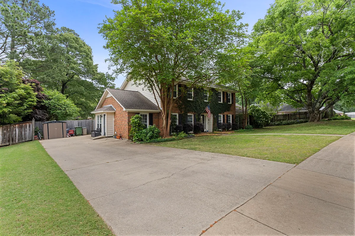 Building Photo - 431 Duckworth Dr