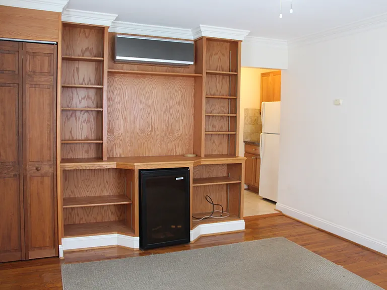 700 N Monroe Street — Photo 15
