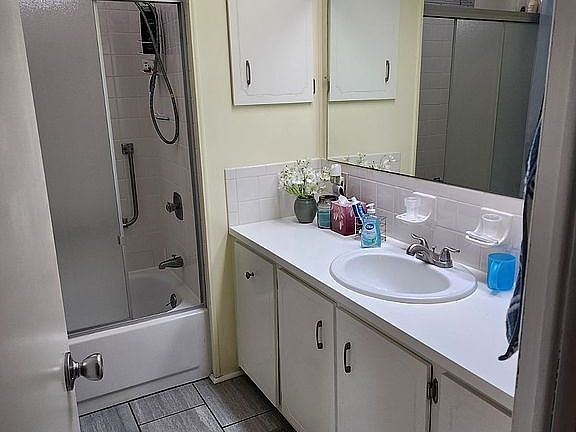 3rd image of 804 52nd Avenue Ln W
