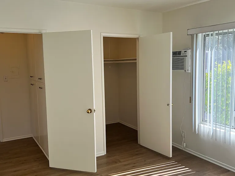 4653 Fulton Ave #16 — Photo 3