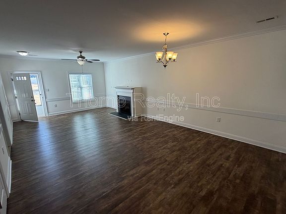 5th image of 220 Braylock Dr