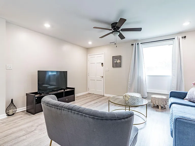 2500 Dandridge Dr — Photo 11