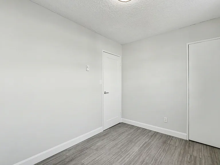 125 College Ave S — Photo 19