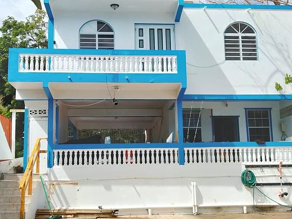 View of the house from the seaside yard.