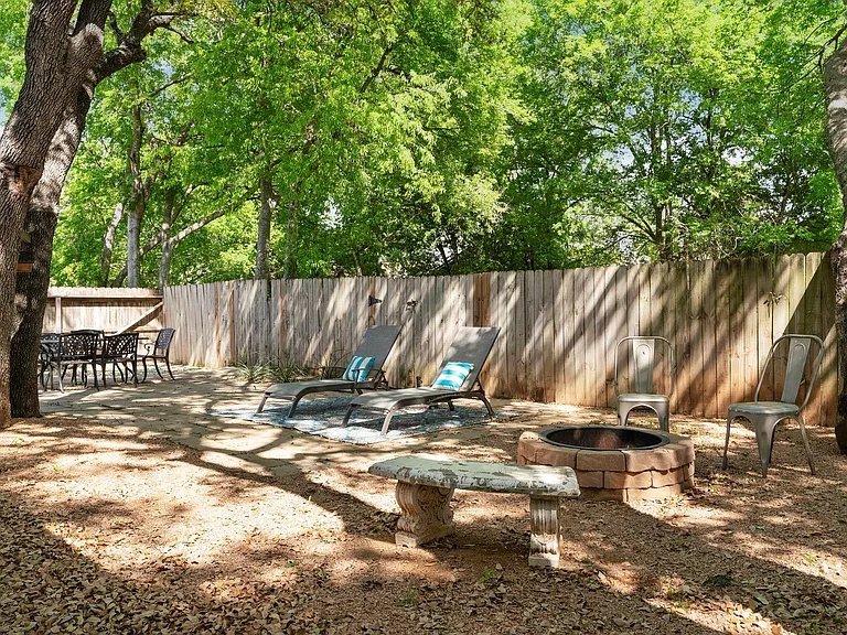 7507 Bender Dr — Photo 28