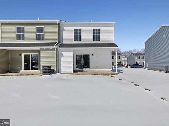 3rd image of 109 Metcalf Rd