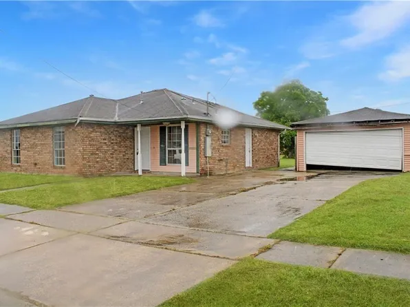 3817 Lena Dr, Chalmette, LA 70043