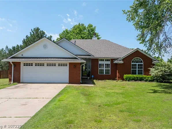 303 Kelly Cir, Lavaca, AR 72941