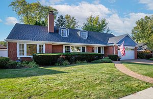 1st image of 372 Stratford Rd