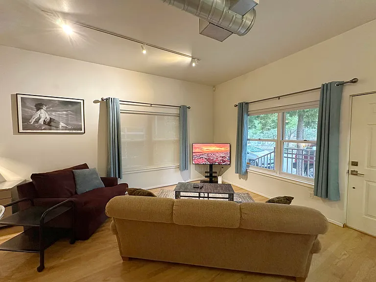 400 Copper Ave NE #105 — Photo 5