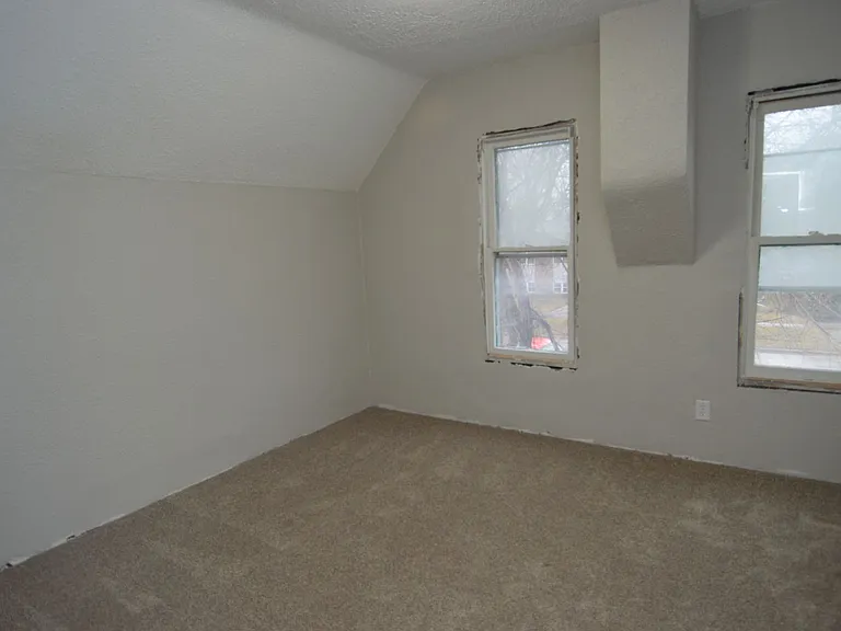 501 N 4th St — Photo 17