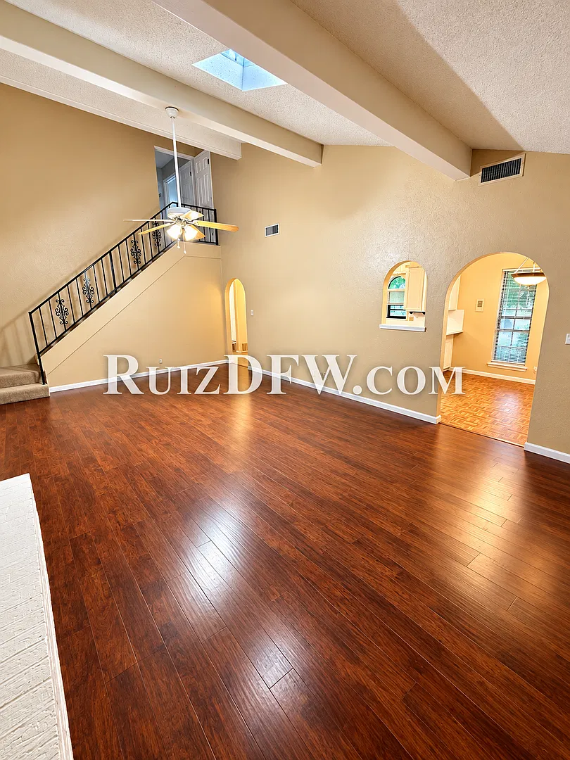 Single-Family Home Located in Bedbrook 76126 — Photo 3