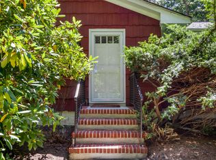 1590 Noyack Rd, Southampton, NY 11968