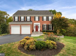 20848 Great Falls Forest Dr, Sterling, VA 20165